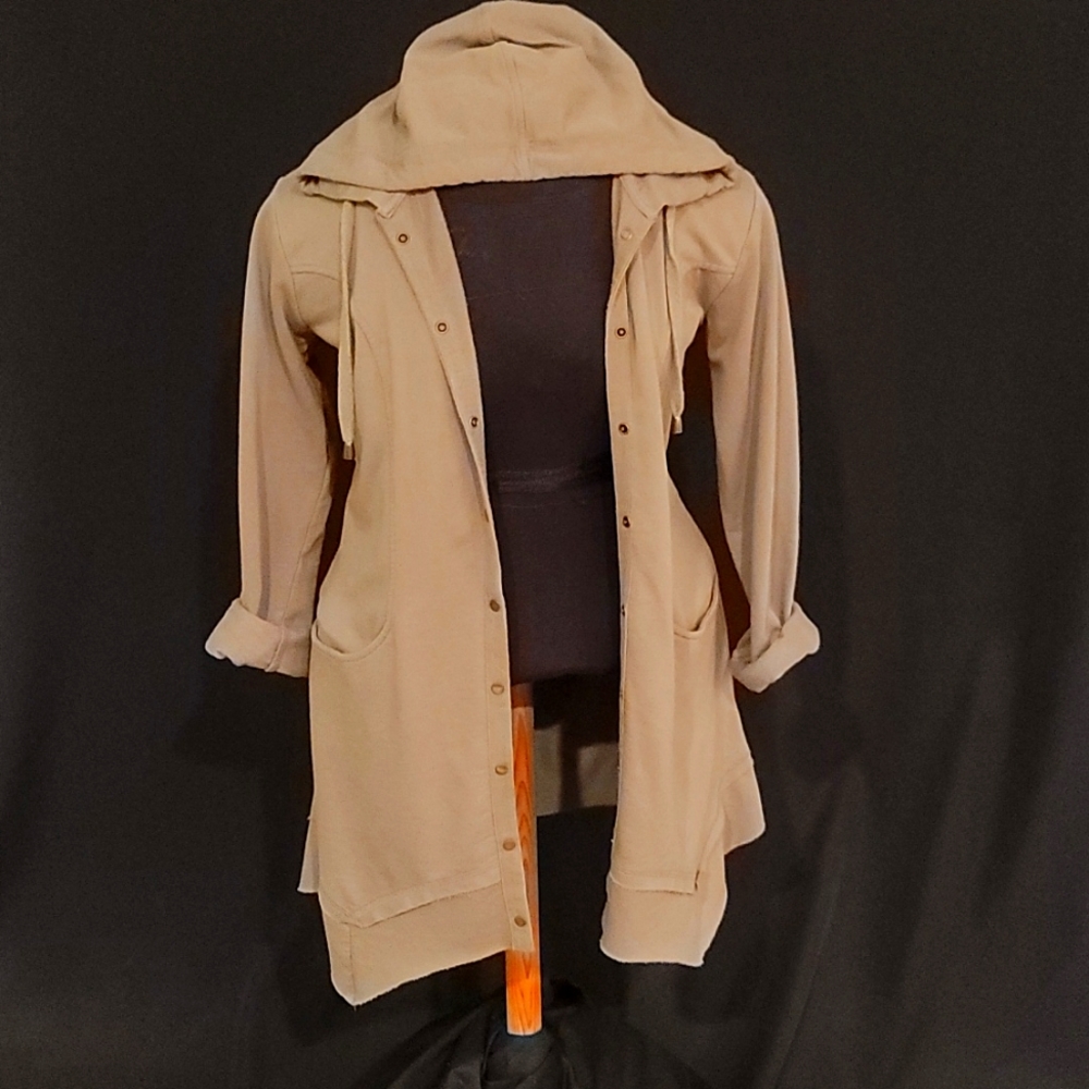 Simply Adorable Lightweight Jacket! - image 2